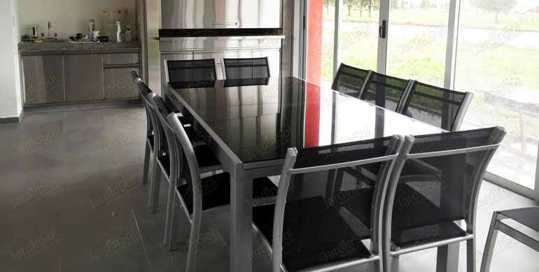 Mesa de Aluminio Boheme Extensible con Vidrio